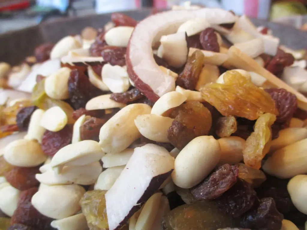 mixed nuts dried fruit
